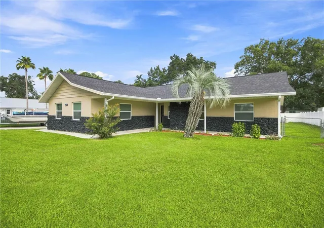 Photo 3 of Single family home for sale at 3711 SW 25th Place, Ocala, FL 34474 | MLS# OM730090 | Listing updated on 2026-09-22