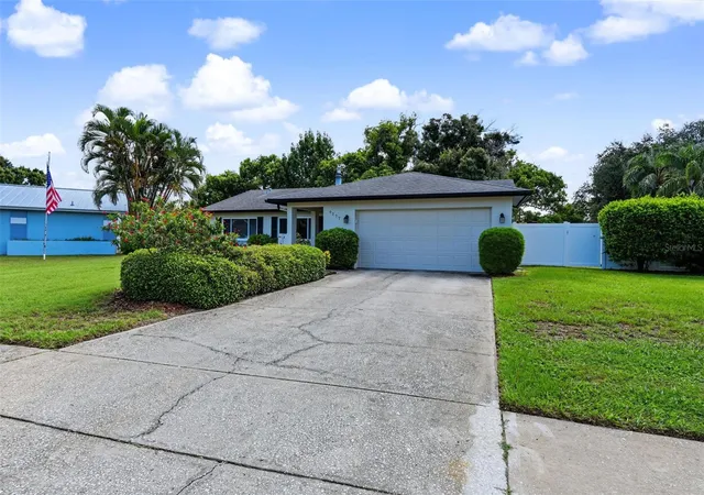 3rd image of 9777 119Th Wy, Seminole, FL 33772 | MLS# TB8537504