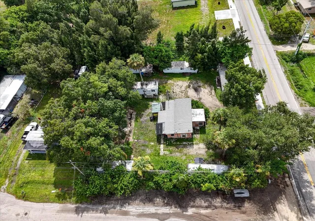 3rd image of 9890 Orange River Blvd, Fort Myers, FL 33905 | MLS# C7529440