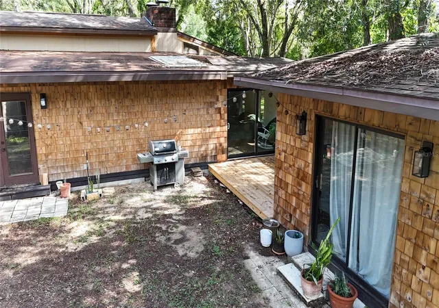 Photo 4 of Single family home for sale at 34146 Umbrella Rock Dr, Webster, FL 33597 | MLS# A4702594 | Listing updated on 2026-08-12