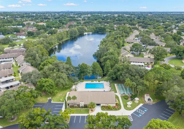 Photo 2 of Condo for sale at 2502 Royal Pines Cir #5C, Clearwater, FL 33763 | MLS# TB8537523 | Listing updated on 2026-09-28