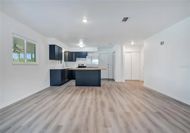 5th image of 205 Fern Rd, Winter Haven, FL 33880 | MLS# S5155367