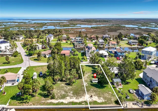 3rd image of 5111 Cedarbrook Ln, Hernando Beach, FL 34607 | MLS# TB8537528