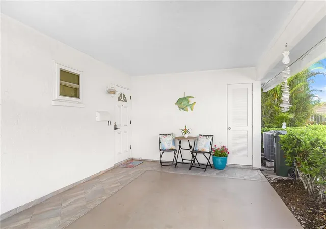 4th image of 2740 Riverbluff Pkwy #V107, Sarasota, FL 34231 | MLS# A4702605