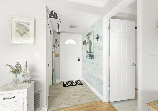 5th image of 2740 Riverbluff Pkwy #V107, Sarasota, FL 34231 | MLS# A4702605