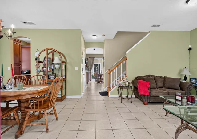 5th image of 239 W Tarrington Dr, Deland, FL 32724 | MLS# V4950649