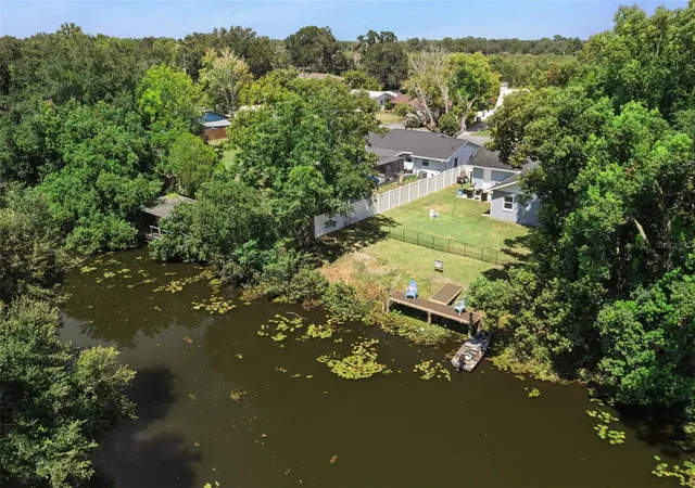 Single family home for sale at 27821 Lois Dr, TAVARES, FL 32778 | MLS# O6432373