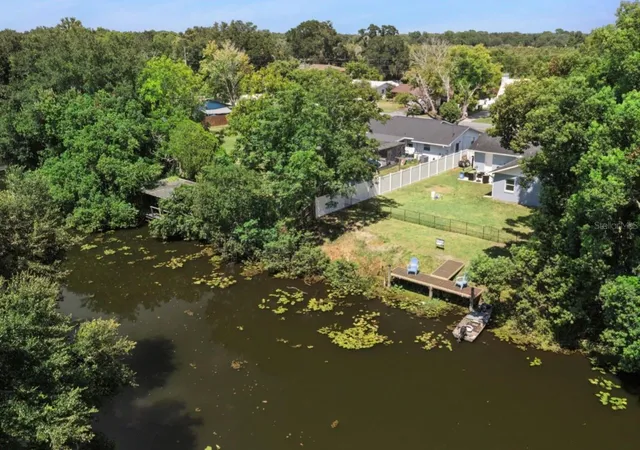 Photo 2 of Single family home for sale at 27821 Lois Dr, Tavares, FL 32778 | MLS# O6432373 | Listing updated on 2026-10-29