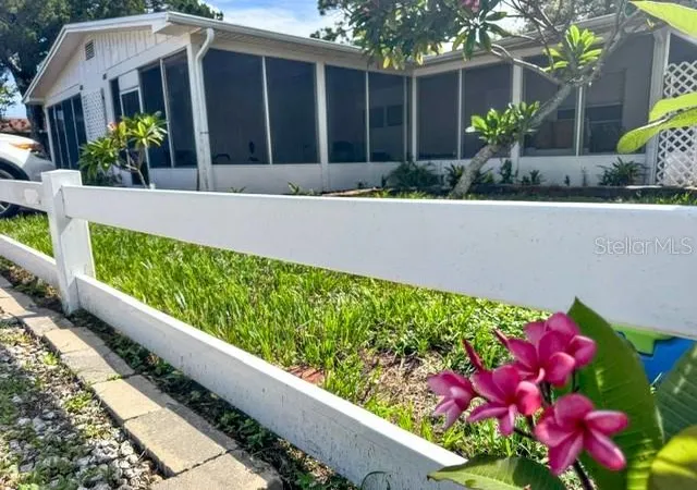 1st image of 4805 21st St W, Bradenton, FL 34207 | MLS# TB8537553