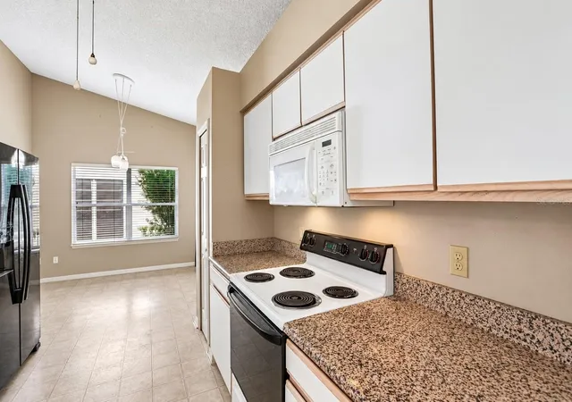 Photo 4 of Single family home for sale at 4443 River Ridge Dr, Leesburg, FL 34748 | MLS# O6432383 | Listing updated on 2026-10-22