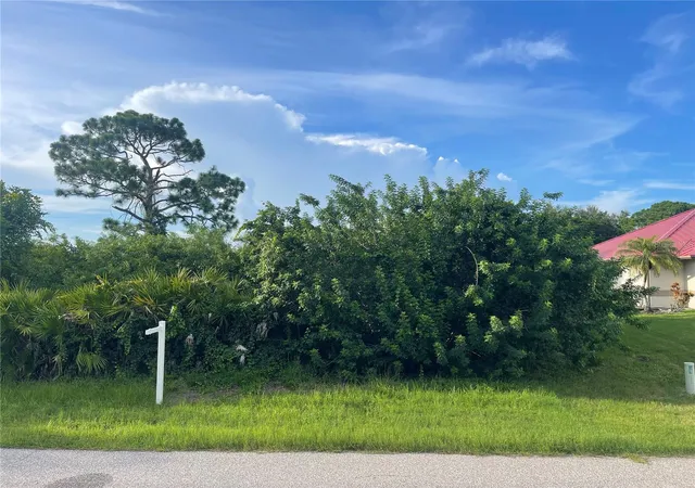 1st image of 11092 Jacqueline Ave, Englewood, FL 34224 | MLS# D6148358