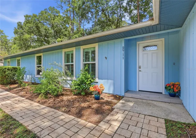2nd image of 2711 Nw 31st Ter, Gainesville, FL 32605 | MLS# GC542629