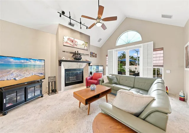 Photo 4 of Single family home for sale at 5219 Guava Ter, Port Charlotte, FL 33981 | MLS# D6148359 | Listing updated on 2026-09-02