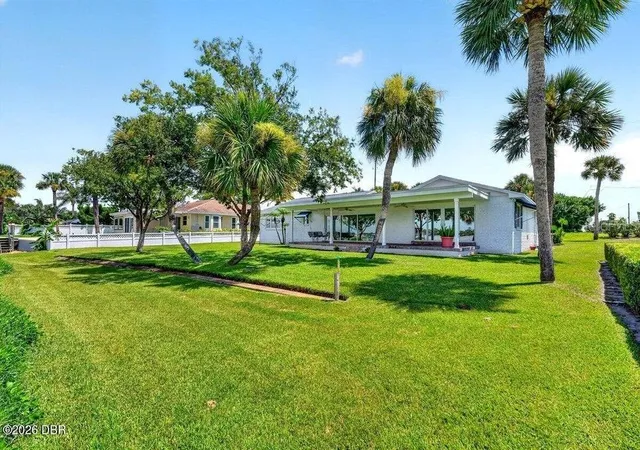 Photo 3 of Single family home for sale at 448 Riverside Dr, Ormond Beach, FL 32176 | MLS# V4950653 | Listing updated on 2026-08-28