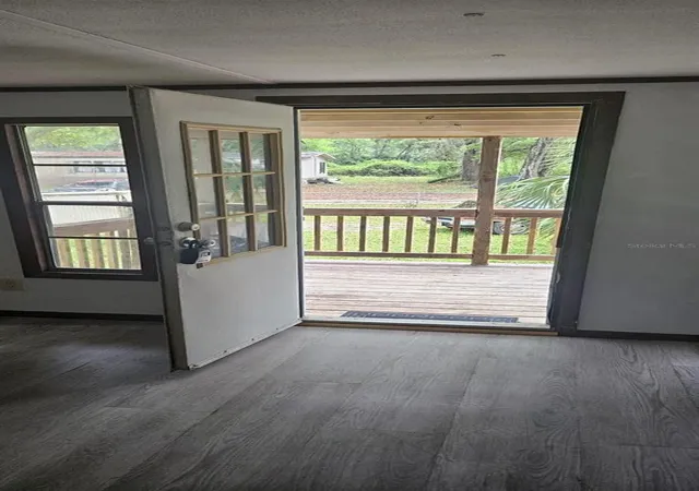 2nd image of 3111 Ne 167 Pl, Citra, FL 32113 | MLS# OM730101