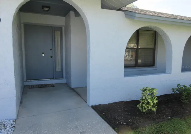 3rd image of 1309 Windjammer Pl, Valrico, FL 33594 | MLS# L4964179