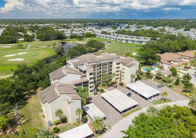 4th image of 700 Starkey Rd #323, Largo, FL 33771 | MLS# TB8537590