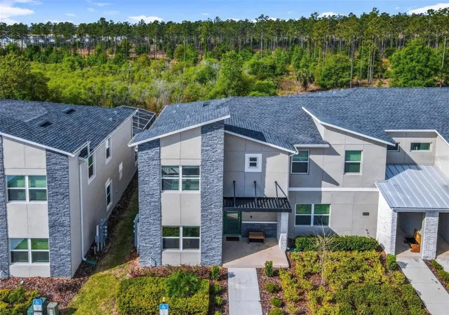 Townhouse for sale at 302 Ocean Crse Ave, DAVENPORT, FL 33896 | MLS# O6432403
