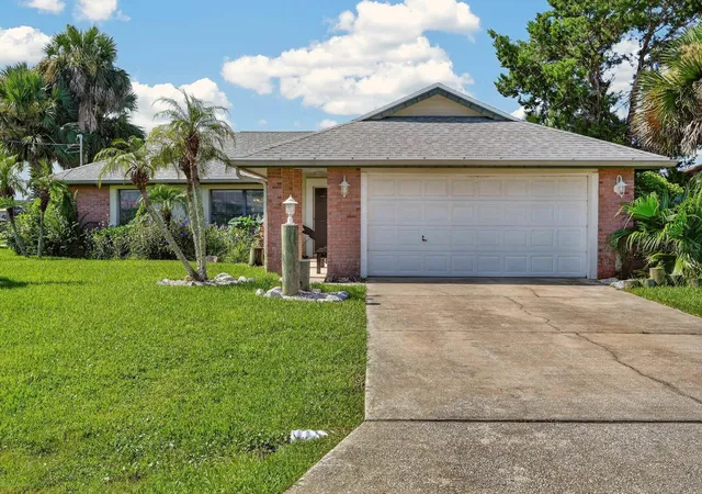 1st image of 109 Coral Reef Ct N, Palm Coast, FL 32137 | MLS# FC320580