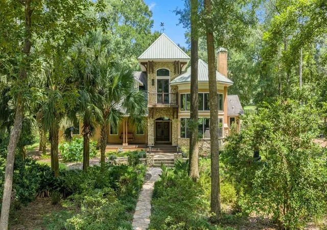 Photo 2 of Single family home for sale at 19505 Nw 184th Terrace, High Springs, FL 32643 | MLS# GC542630 | Listing updated on 2026-09-04