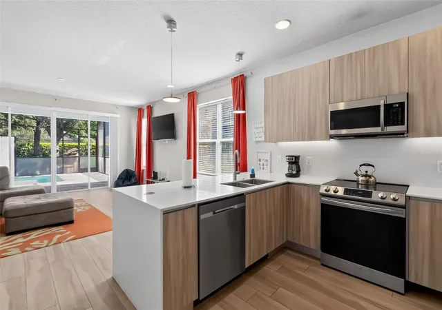 Photo 3 of Townhouse for sale at 17507 Hidden Forest Dr, Clermont, FL 34714 | MLS# O6432406 | Listing updated on 2026-08-12
