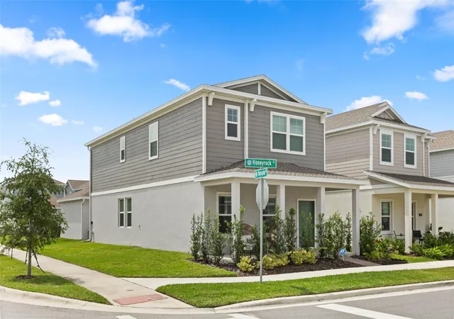 Photo 2 of Single family home for sale at 750 Honeyrock St, Debary, FL 32713 | MLS# V4950654 | Listing updated on 2026-09-19