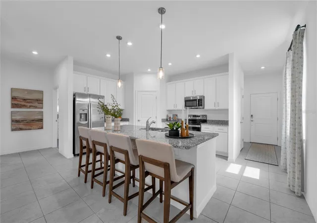 2nd image of 637 Castleford Ave Ne, Palm Bay, FL 32905 | MLS# O6432407