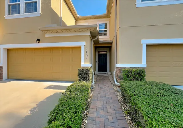 Photo 3 of Townhouse for sale at 17457 Chateau Pine Wy, Clermont, FL 34711 | MLS# O6432416 | Listing updated on 2026-09-12