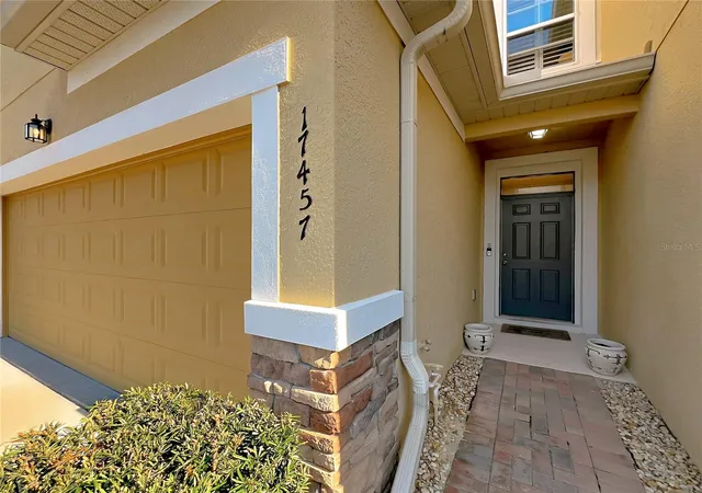 Photo 4 of Townhouse for sale at 17457 Chateau Pine Wy, Clermont, FL 34711 | MLS# O6432416 | Listing updated on 2026-09-12