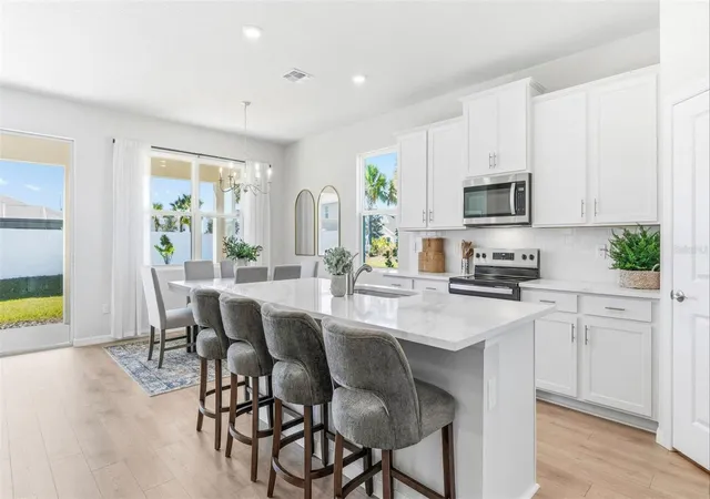 3rd image of 18108 Tavernside Trl, Bradenton, FL 34211 | MLS# A4702624