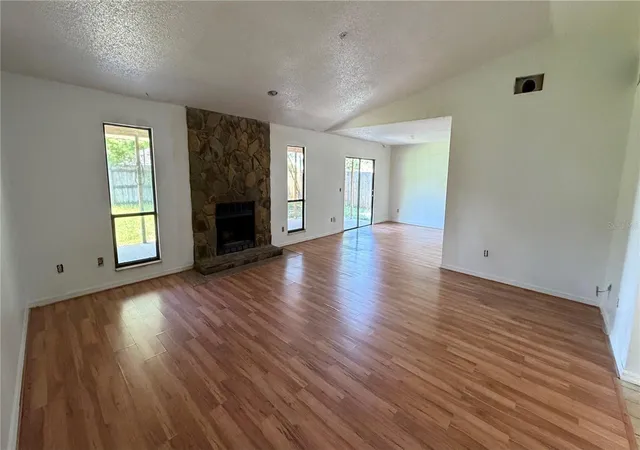 Photo 2 of Single family home for sale at 7420 Burnway Dr, Orlando, FL 32819 | MLS# O6432419 | Listing updated on 2026-08-28