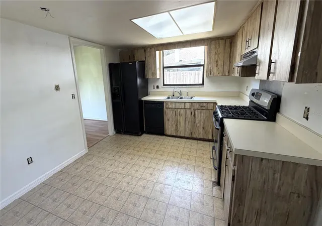 Photo 2 of Single family home for sale at 7420 Burnway Dr, Orlando, FL 32819 | MLS# O6432419 | Listing updated on 2026-08-28