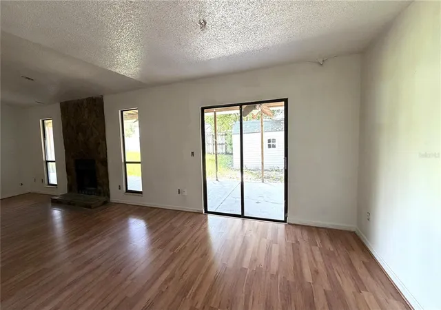 Photo 4 of Single family home for sale at 7420 Burnway Dr, Orlando, FL 32819 | MLS# O6432419 | Listing updated on 2026-08-28