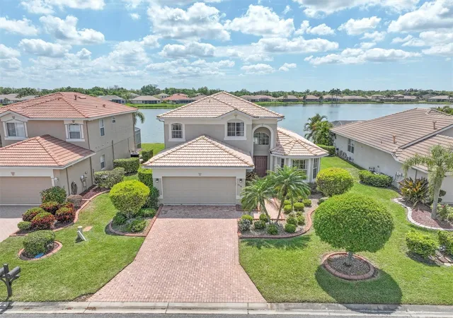1st image of 6918 74th Street Cir E, Bradenton, FL 34203 | MLS# A4702626