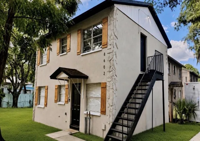 2nd image of 8602 8606 N 14th St, Tampa, FL 33604 | MLS# TB8537624