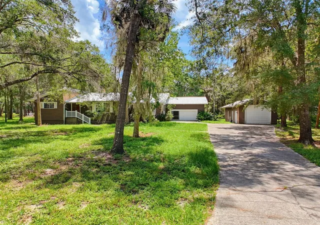 1st image of 11 Patricia Rd, Yankeetown, FL 34498 | MLS# W7888448