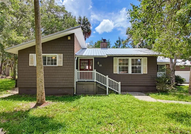 2nd image of 11 Patricia Rd, Yankeetown, FL 34498 | MLS# W7888448