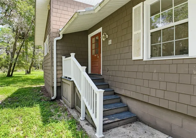 3rd image of 11 Patricia Rd, Yankeetown, FL 34498 | MLS# W7888448