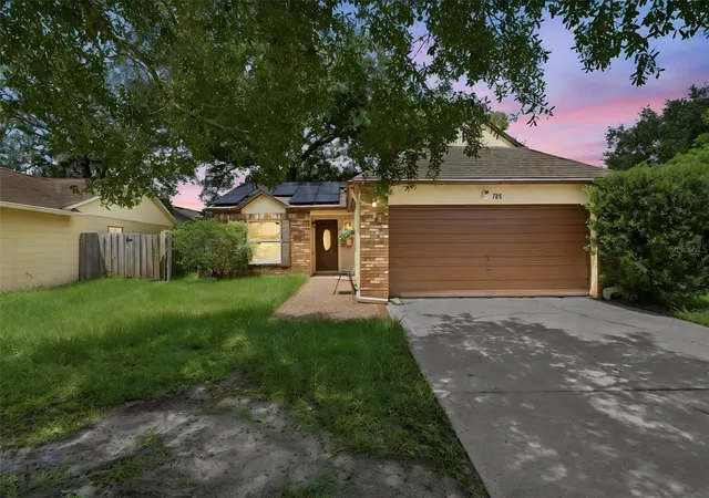 Photo 1 of Single family home for sale at 723 Oak Manor Cir, Orlando, FL 32825 | MLS# O6432434 | Listing updated on 2026-10-09