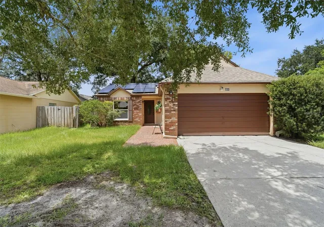 Photo 1 of Single family home for sale at 723 Oak Manor Cir, Orlando, FL 32825 | MLS# O6432434 | Listing updated on 2026-10-09