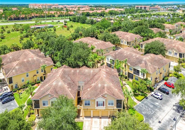 2nd image of 2742 Oakwater Dr, KISSIMMEE, FL 34747
