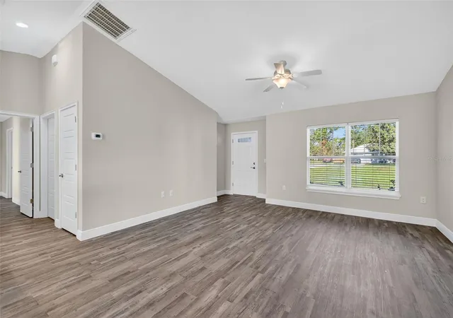 Photo 3 of Single family home for sale at 10 Juniper Loop Run, Ocala, FL 34480 | MLS# OM730107 | Listing updated on 2026-08-11