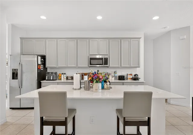 Photo 4 of Townhouse for sale at 8013 Basilica Ln, Winter Garden, FL 34787 | MLS# O6432456 | Listing updated on 2026-08-11