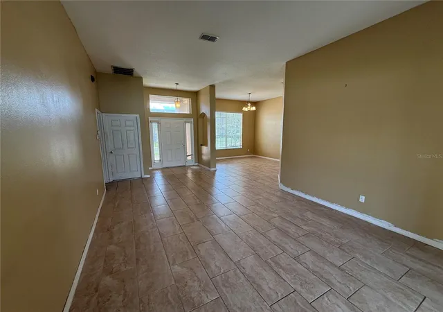 Photo 3 of Sale Pending at 7101 White Trillium Cir, Orlando, FL 32818 | MLS# O6432460 | Listing updated on 2026-10-13