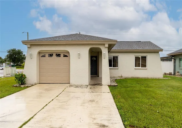 Photo 2 of Single family home for sale at 4802 Ridge Point Dr, Tampa, FL 33624 | MLS# TB8537651 | Listing updated on 2026-10-05