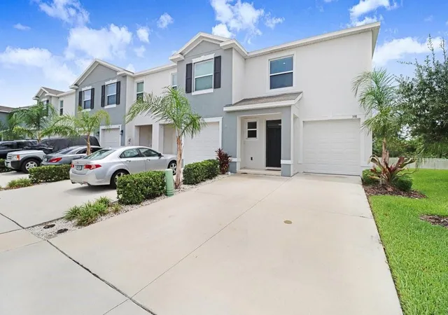 Photo 3 of Townhouse for sale at 398 Mangrove Shade Cir, Apollo Beach, FL 33572 | MLS# TB8537682 | Listing updated on 2026-09-17