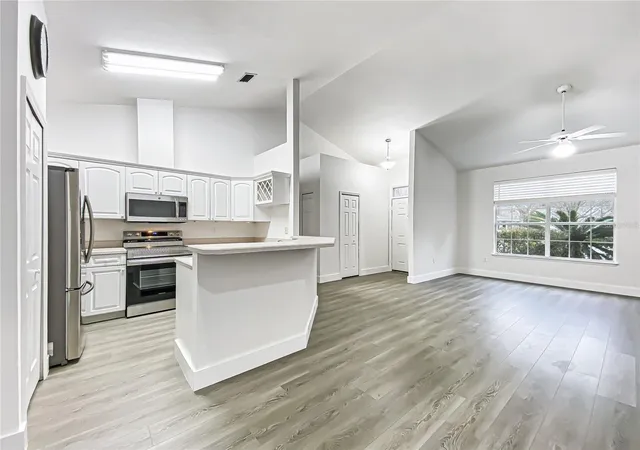 3rd image of 10301 Sw 52Nd Ave, Gainesville, FL 32608 | MLS# GC542638