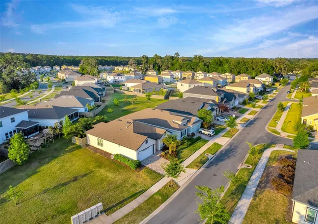 33rd image of 13512 Nw 11th Pl, Newberry, FL 32669 | MLS# GC542640