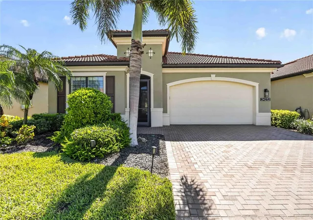 Photo 1 of Single family home for sale at 24232 Gallberry Dr, Venice, FL 34293 | MLS# D6148361 | Listing updated on 2026-09-17