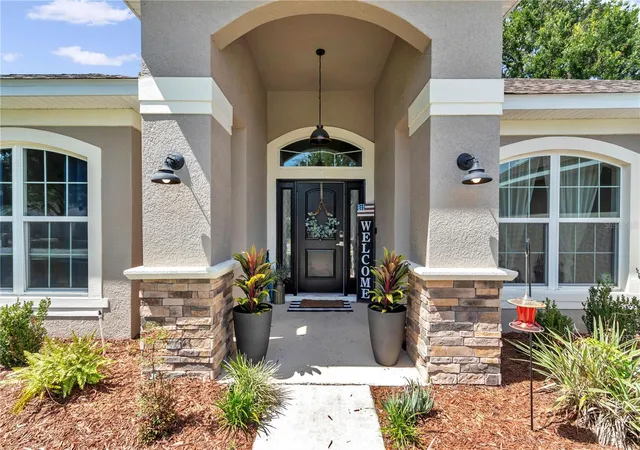 Photo 2 of Single family home for sale at 4607 Se 27th Street, Ocala, FL 34480 | MLS# OM730117 | Listing updated on 2026-09-22